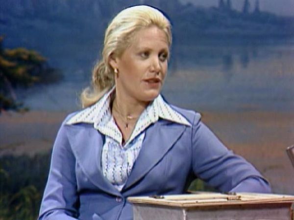 Johnny Carson - The Johnny Carson Show: Animal Antics With Joan Embery (2/28/78)