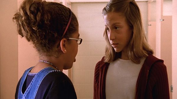 Degrassi : La Nouvelle Génération - Elle court, elle court la rumeur