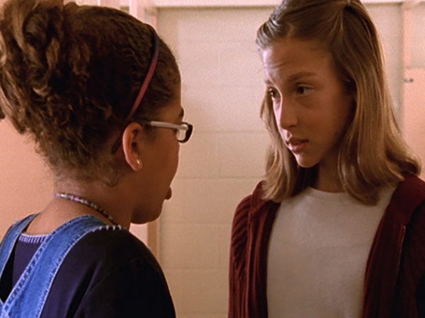 Degrassi : La Nouvelle Génération - Elle court, elle court la rumeur