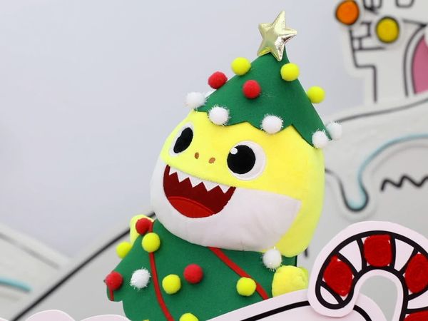 Hang Out With Pinkfong And Baby Shark - Pinkfong Show Show Show