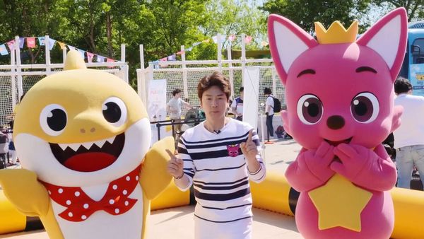 Hang Out With Pinkfong And Baby Shark - Pinkfong Around the World