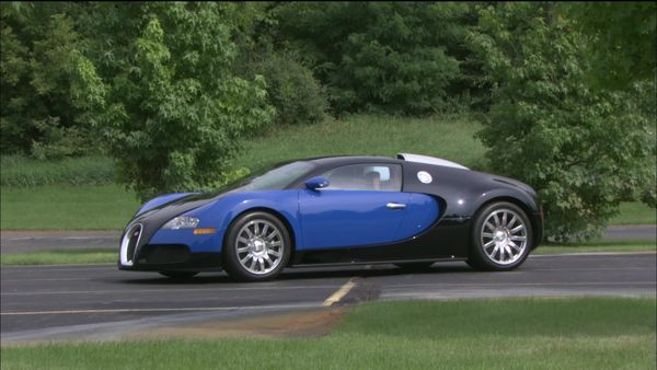 Dream Car Garage - Bugatti & Cougar