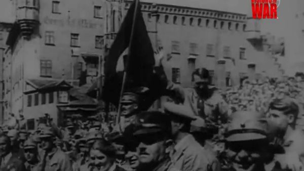 The Life of Adolf Hitler - The Life of Adolf Hitler: The Path to Dictatorship