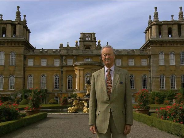 Castles and Palaces of Europe - Southern England
