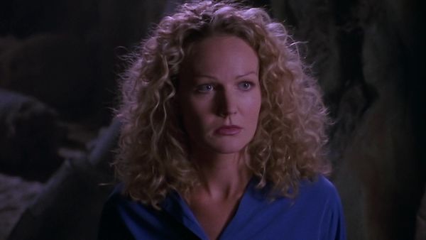 Relic Hunter - Women Want to Know