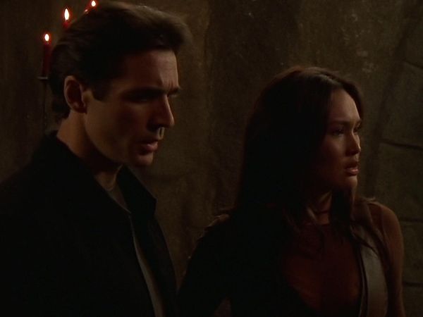 Relic Hunter - Vampire's Kiss
