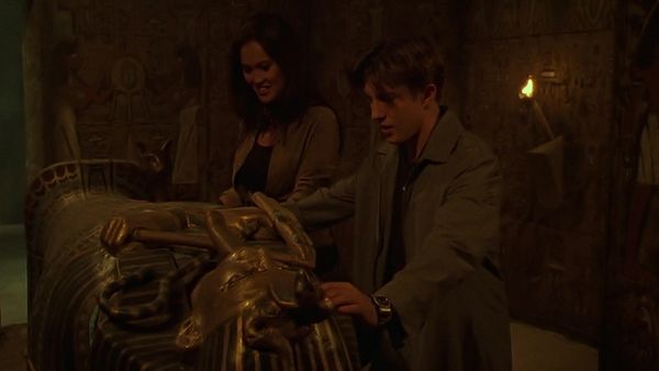 Relic Hunter - The Reel Thing