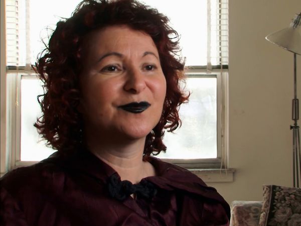 Mi Extraña Obsesión - Adicta al maquillaje / Obsesionada con la muerte
