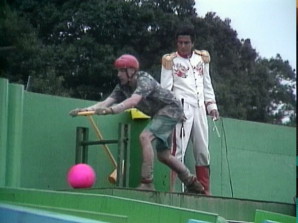 MXC (Most Extreme Elimination Challenge) - Donors vs. Addicts