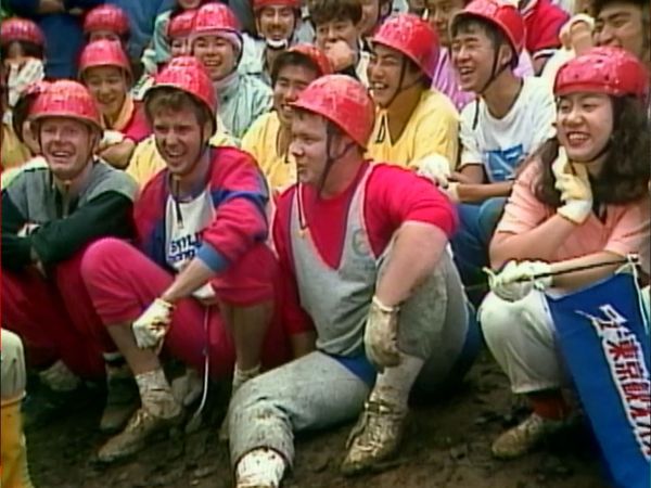 MXC (Most Extreme Elimination Challenge) - Inventors vs. Ex-Child Actors