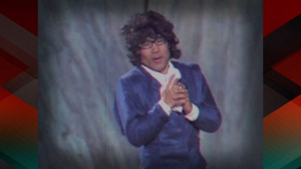 MXC (Most Extreme Elimination Challenge) - Mall Workers vs. Telephone Company