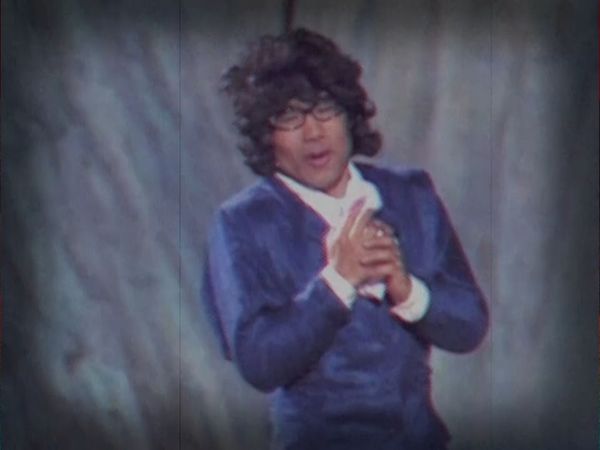 MXC (Most Extreme Elimination Challenge) - Mall Workers vs. Telephone Company