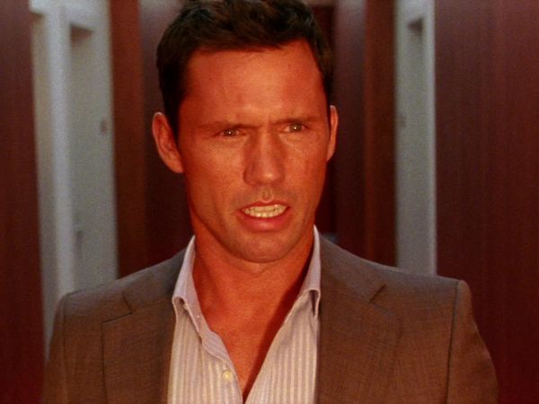 Burn Notice - A Dark Road