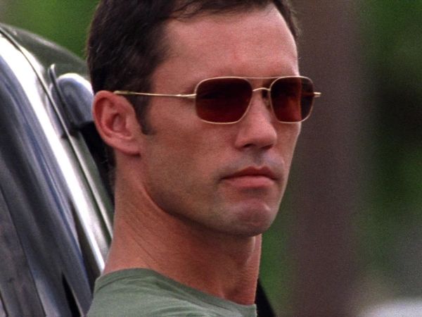 Burn Notice - Dead Drop