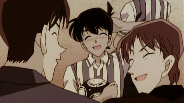 Detective Conan - La misteriosa muerte del hooligan (II)