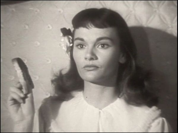 Four Star Playhouse - Breakfast in Bed