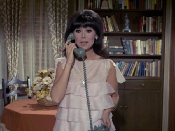 That Girl - Ann vs. Secretary