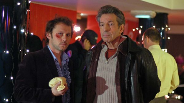 Central Nuit - Invités Indésirables