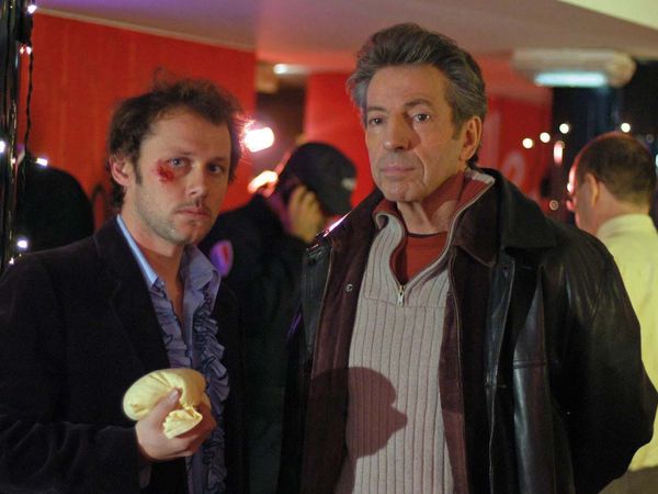 Central Nuit - Invités Indésirables