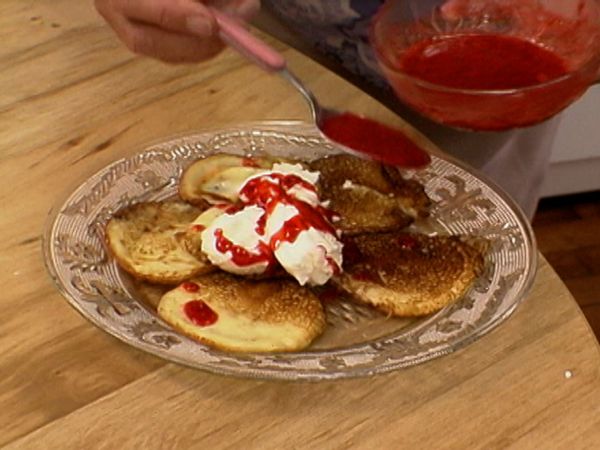 Loving Spoonfuls - Anja Karppines' Lattjya and Salmon Soup