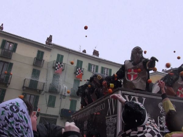 Il Testimone - Coriandoli e arance