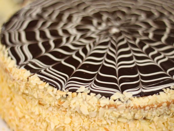 James Martin United Cakes of America - Boston - Choc and Coffee Meringue Cake, and Brownies