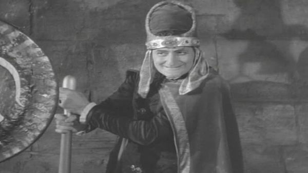 Flash Gordon Serial: Space Soldiers - Rocketing to Earth