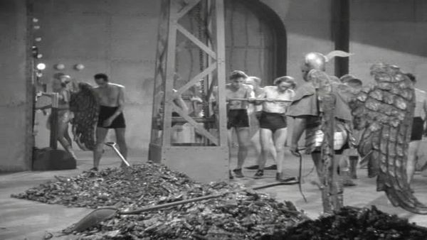 Flash Gordon Serial: Space Soldiers - Shattering Doom