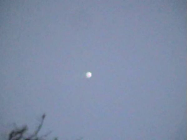 The UFO Casebook - Flying Spheres: Mysterious Objects