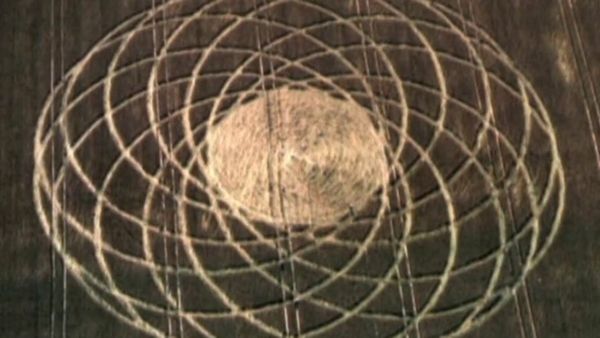The UFO Casebook - The Story of Crop Circles
