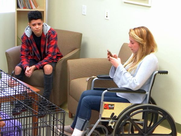 Revenge Prank with DJ Pauly D & Vinny - La broma con Piglet