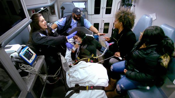 Revenge Prank with DJ Pauly D & Vinny - La broma con una inesperada entrega