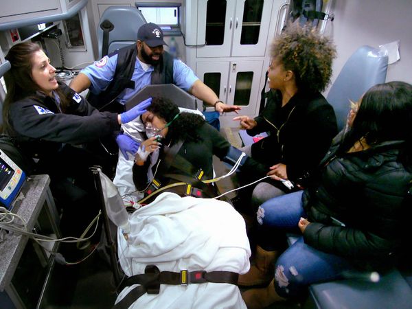 Revenge Prank with DJ Pauly D & Vinny - La broma con una inesperada entrega