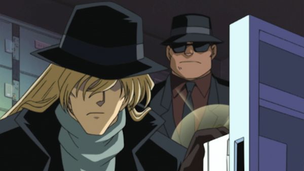 Detective Conan - Contacto con los Hombres de Negro (III)