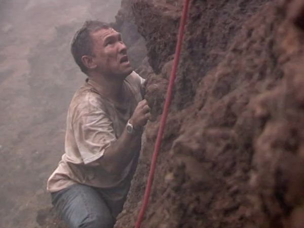 I Shouldn't Be Alive - Crash in a Volcano