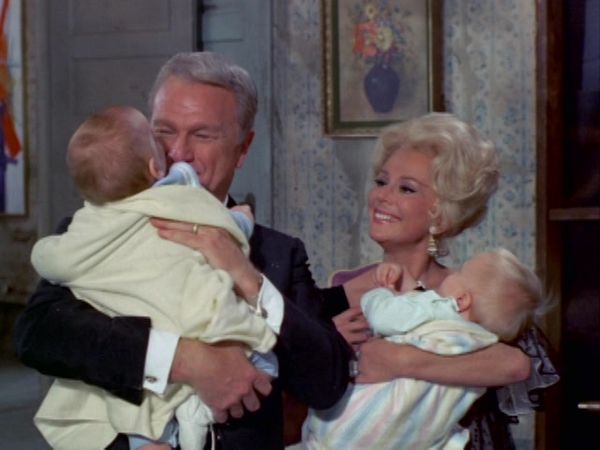 Green Acres - Eb Uses His Ingenuity