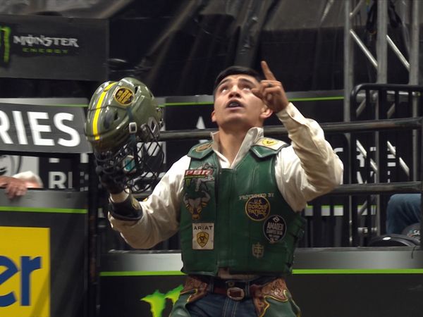 UTB 2021 - PBR Bull Riding Anaheim, CA Championship Round 2021
