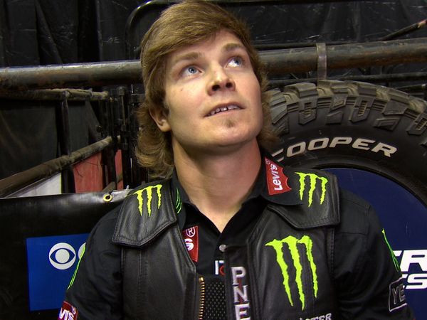 UTB 2021 - PBR Bull Riding Kansas City, MO Round 2 & Champ 2021
