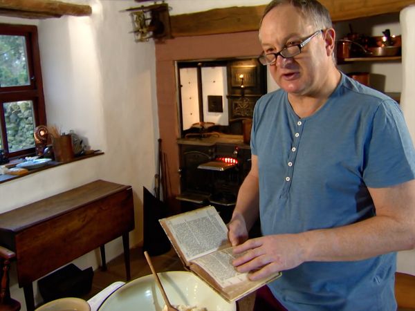 James Martin Home Comforts - Home Cooking in a Hurry