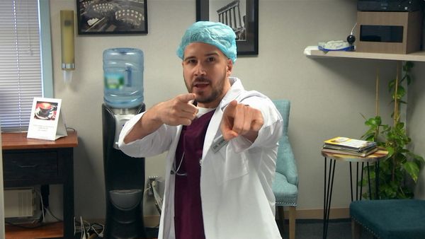 Revenge Prank with DJ Pauly D & Vinny - La broma que sale mal
