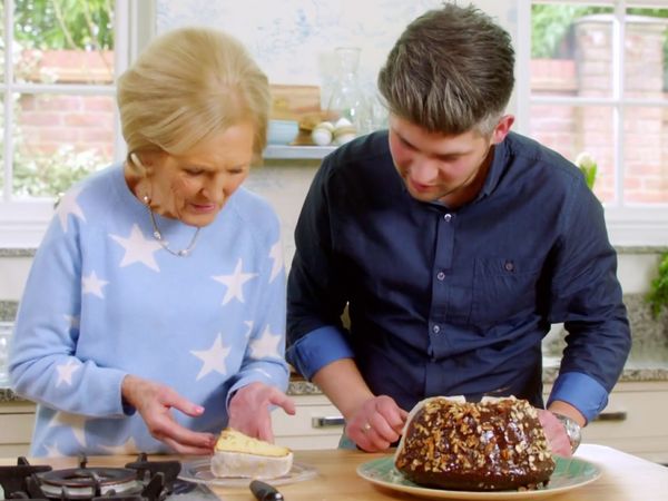 Mary Berry's Easter Feasts - Episode 1