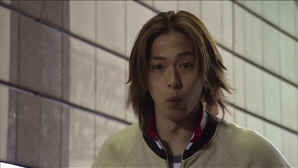 Kamen Rider Ryuki - Kamen Rider Ryuki: S1 E7 - A New Species Is Born?