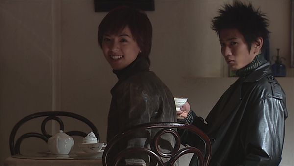 Kamen Rider Ryuki - Kamen Rider Ryuki: S1 E2 - Giant Spider Counterattack