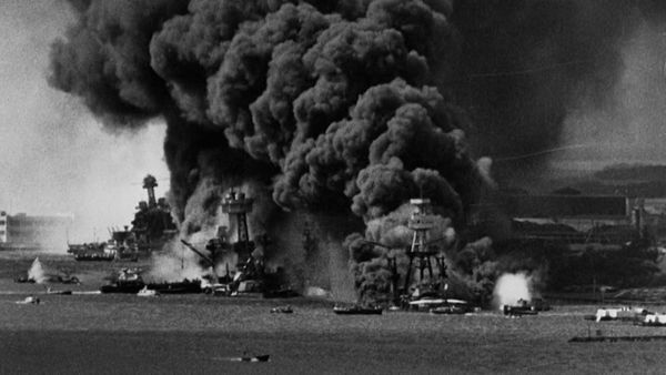 World War II: Battles Won & Lost - Episode 8