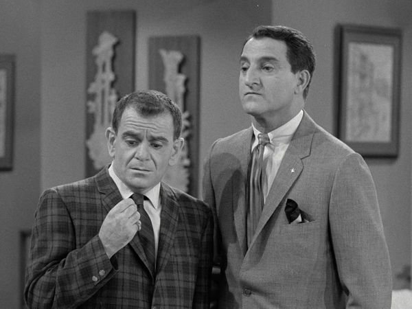 The Danny Thomas Show - Danny Weaves a Web