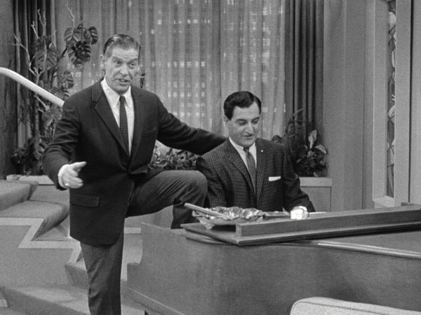 The Danny Thomas Show - Danny and Milton Berle Quit Show Biz