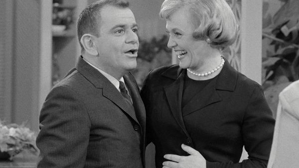 The Danny Thomas Show - Homecoming