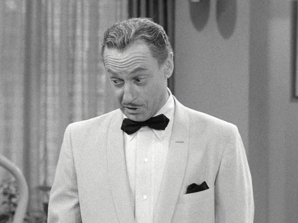The Danny Thomas Show - Danny, the Housewife