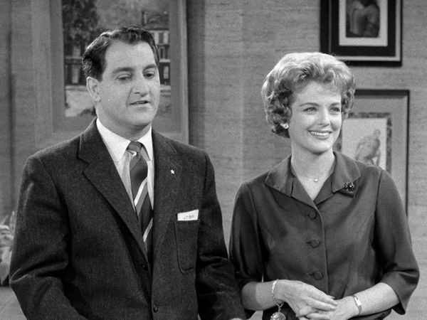 The Danny Thomas Show - Jack Benny Takes Danny's Job