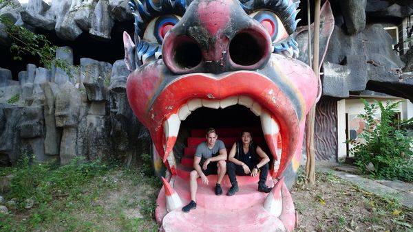Epic Exploring - Estonia / Vietnam